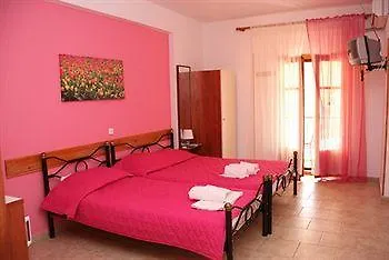 Gallery Aparthotel 3*